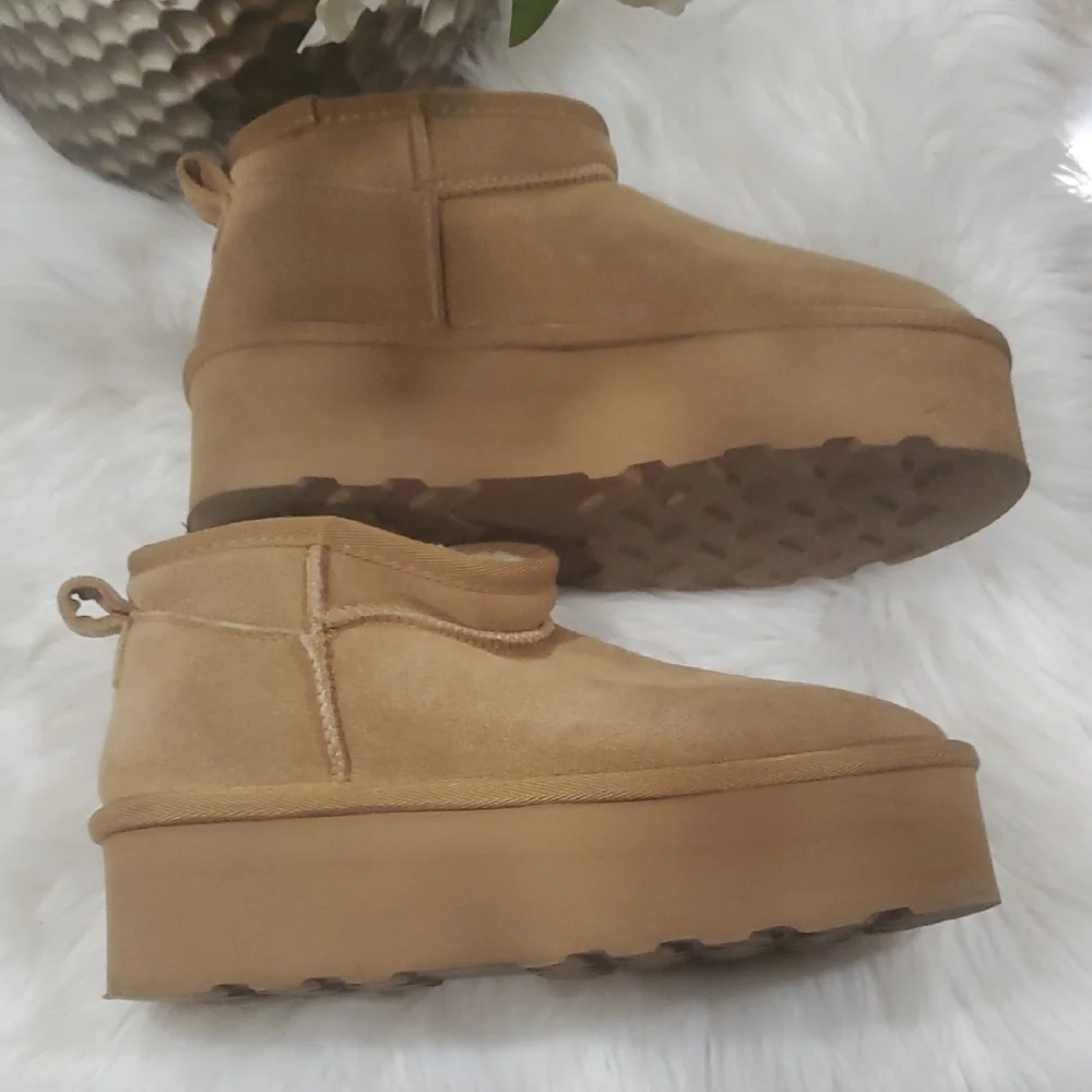 Cushion aire Tan Wedge Winter Boots - Picture 2 of 16
